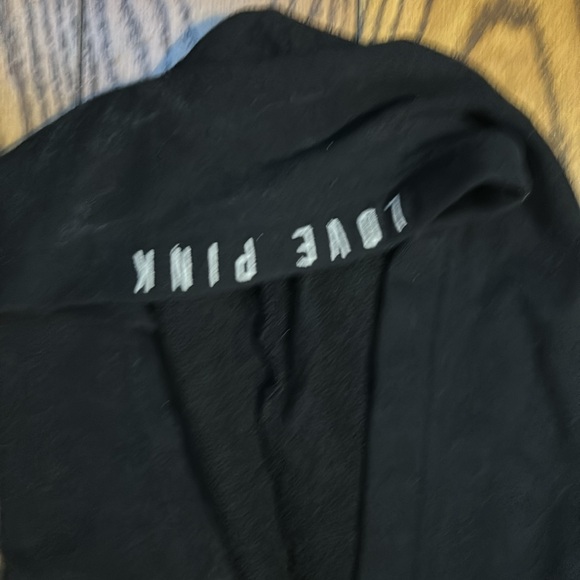 PINK Victoria's Secret Black Cropped Hoodie - Picture 2 of 7